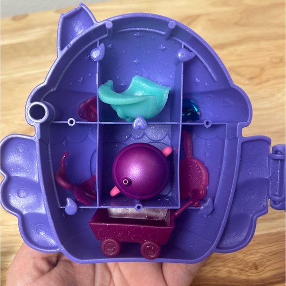 Cry Babies Magic Tears Winged House #2 RARE Cammy Doll w/ Accessories~! - Picture 5 of 8